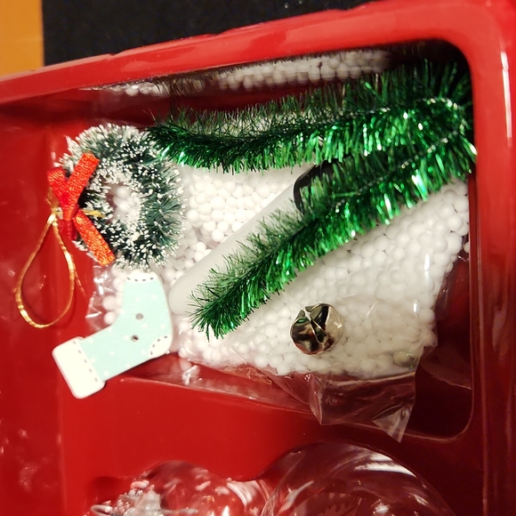 Glass Snowman Ornament Kit, New with Bonus gift - Picture 12 of 13